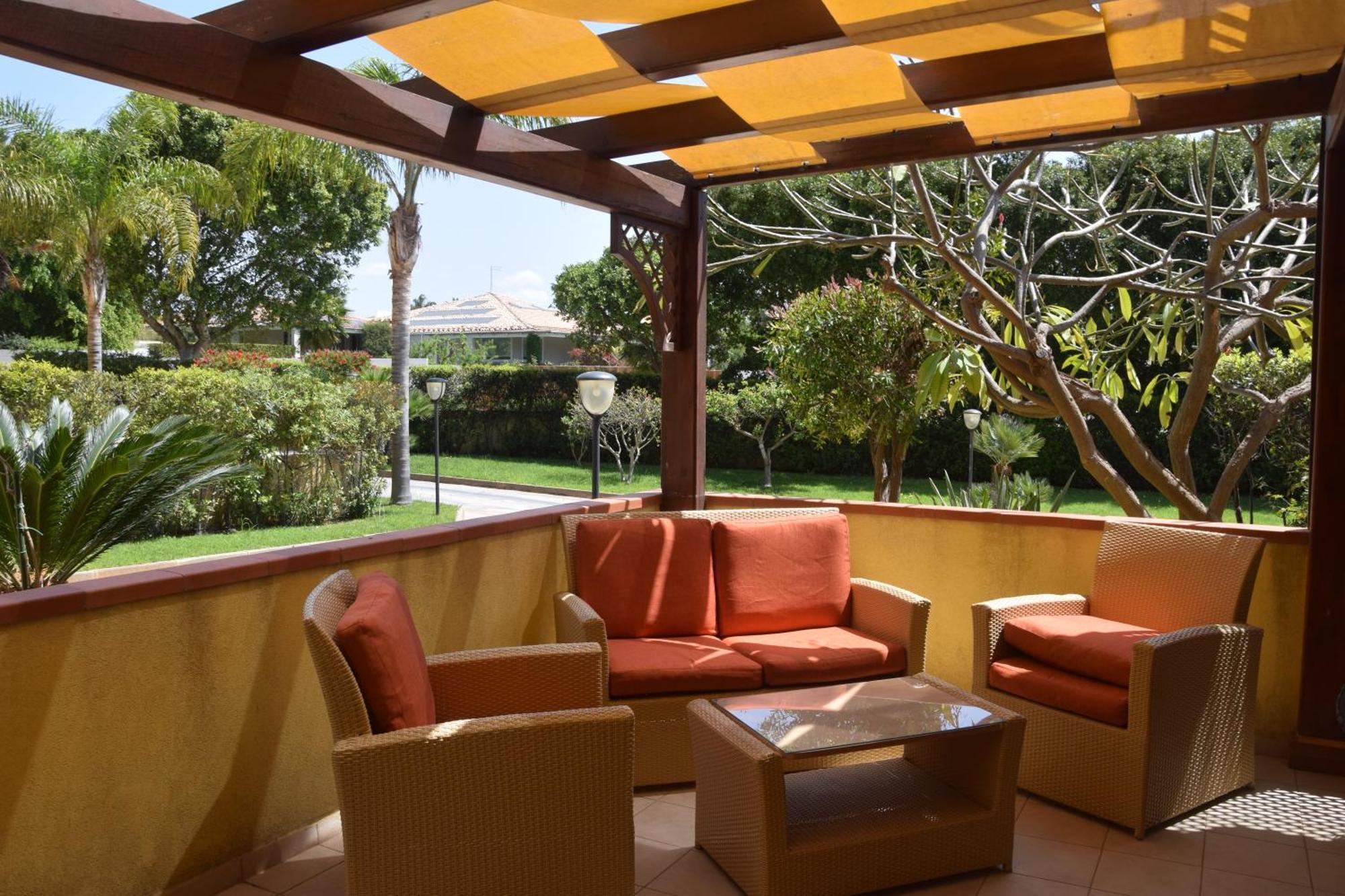 Acquamarina House Marina Di Ragusa Luaran gambar